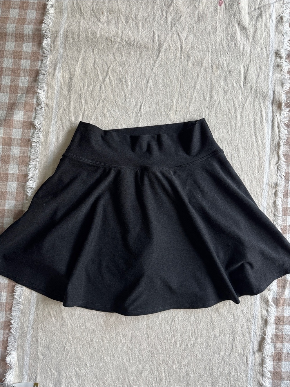 Old Navy Black Circle Skater Skirt